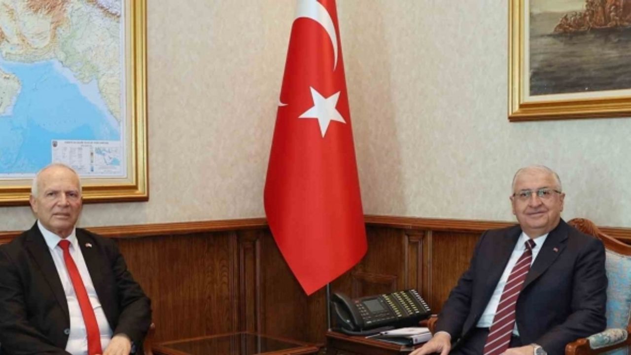 Bakan Güler, KKTC Cumhuriyet Meclisi Başkanı Töre ile bir araya geldi