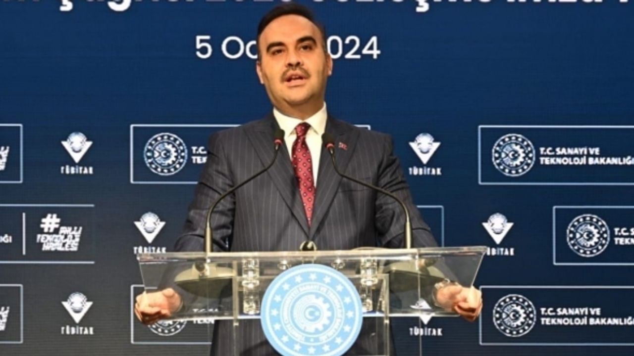 Bakan Kacır’dan, ilk Türk uzay yolcusu ile ilgili açıklama