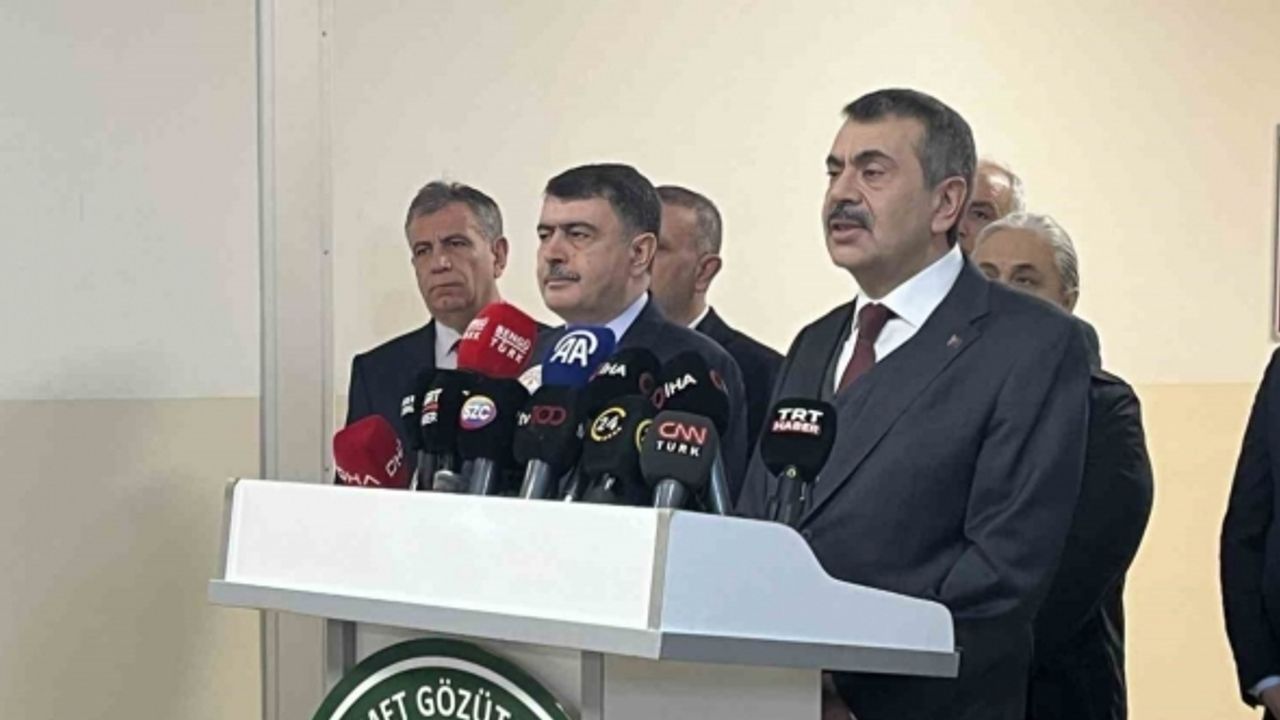 Bakan Tekin: “(Özel okullardaki zam) Özel okul temsilcileriyle görüşüyoruz, kendilerini uyarıyoruz”