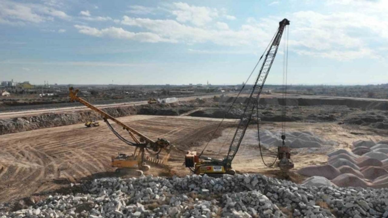 Başkan Altay: "Konya tarihinin en önemli ulaşım yatırımı Konyaray Banliyö Hattı hızla ilerliyor"