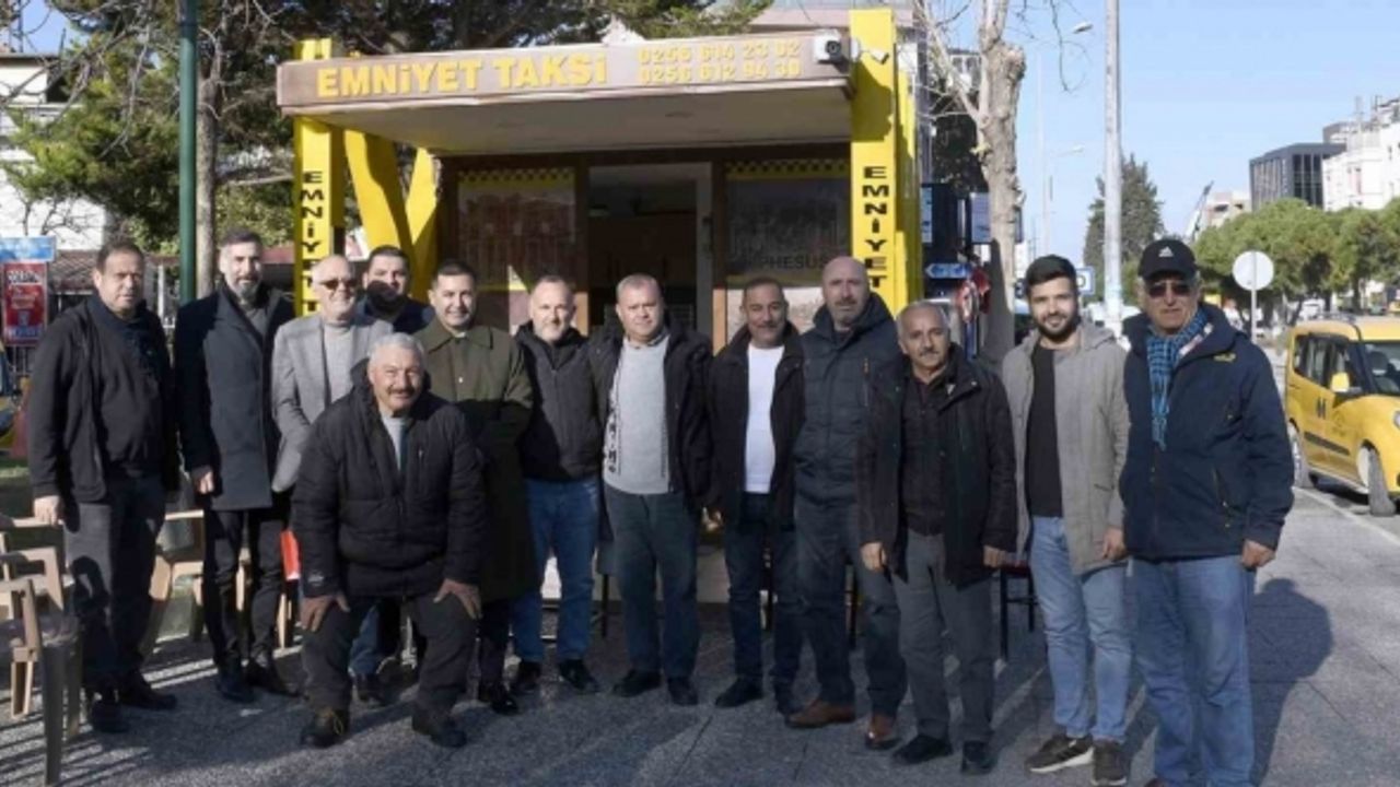 Başkan Günel mesaiye vatandaşların taleplerini dinleyerek başlıyor