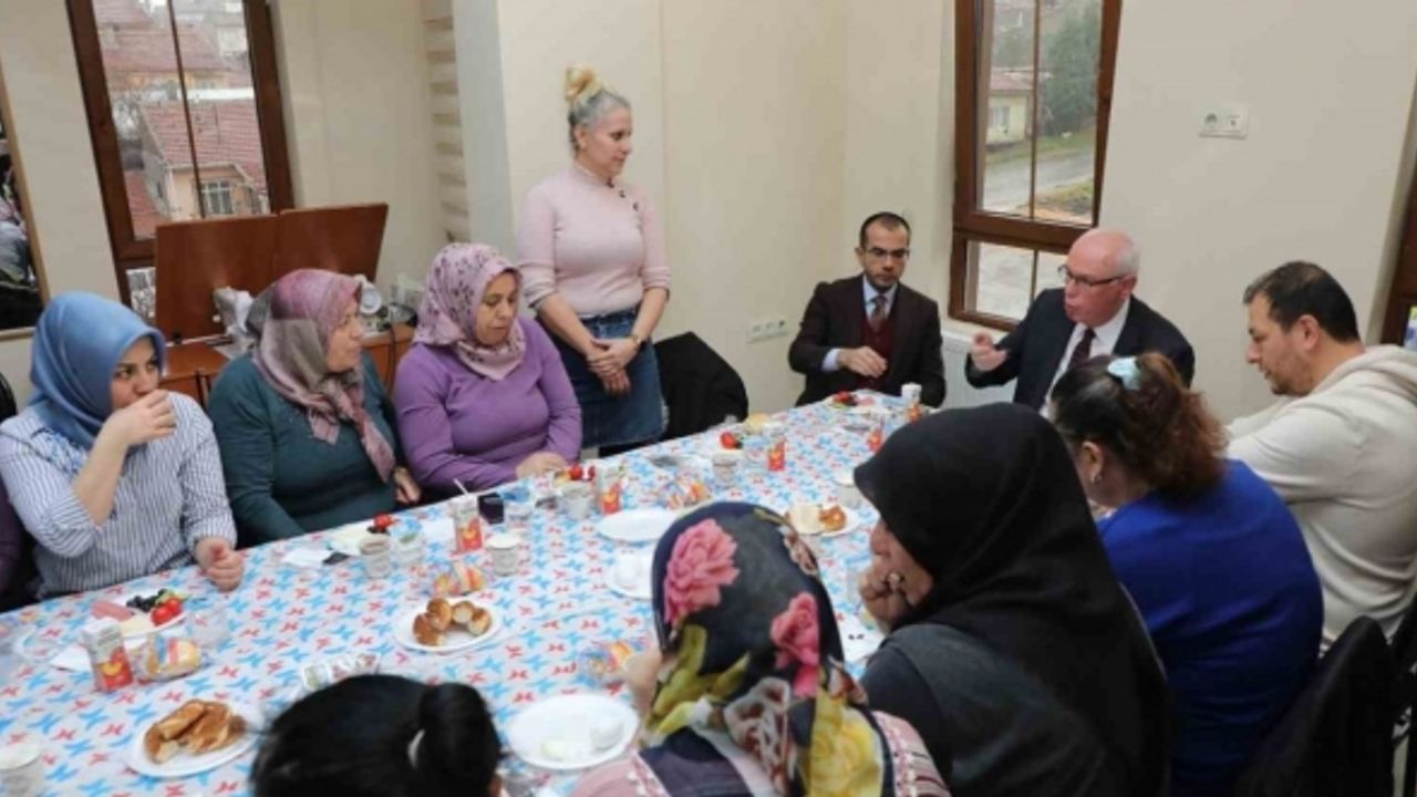 Başkan Kurt Erenköy’de kadınların istek ve taleplerini dinledi