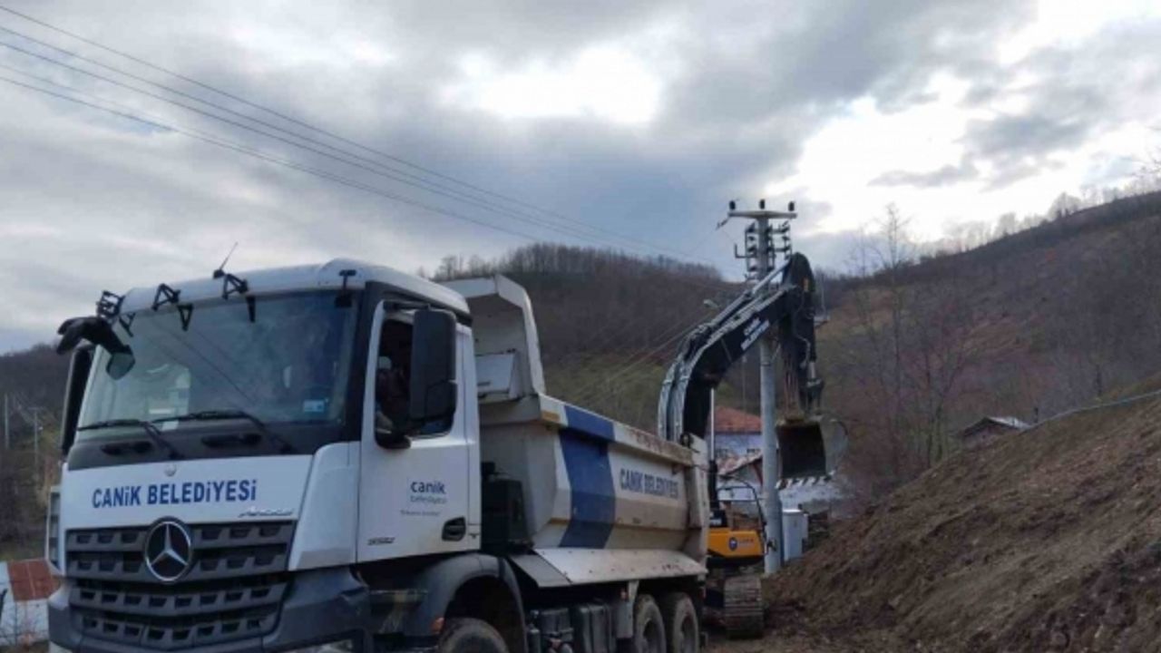 Başkan Sandıkçı: “Cadde ve sokakları modern bir görünüme kavuşturuyoruz”