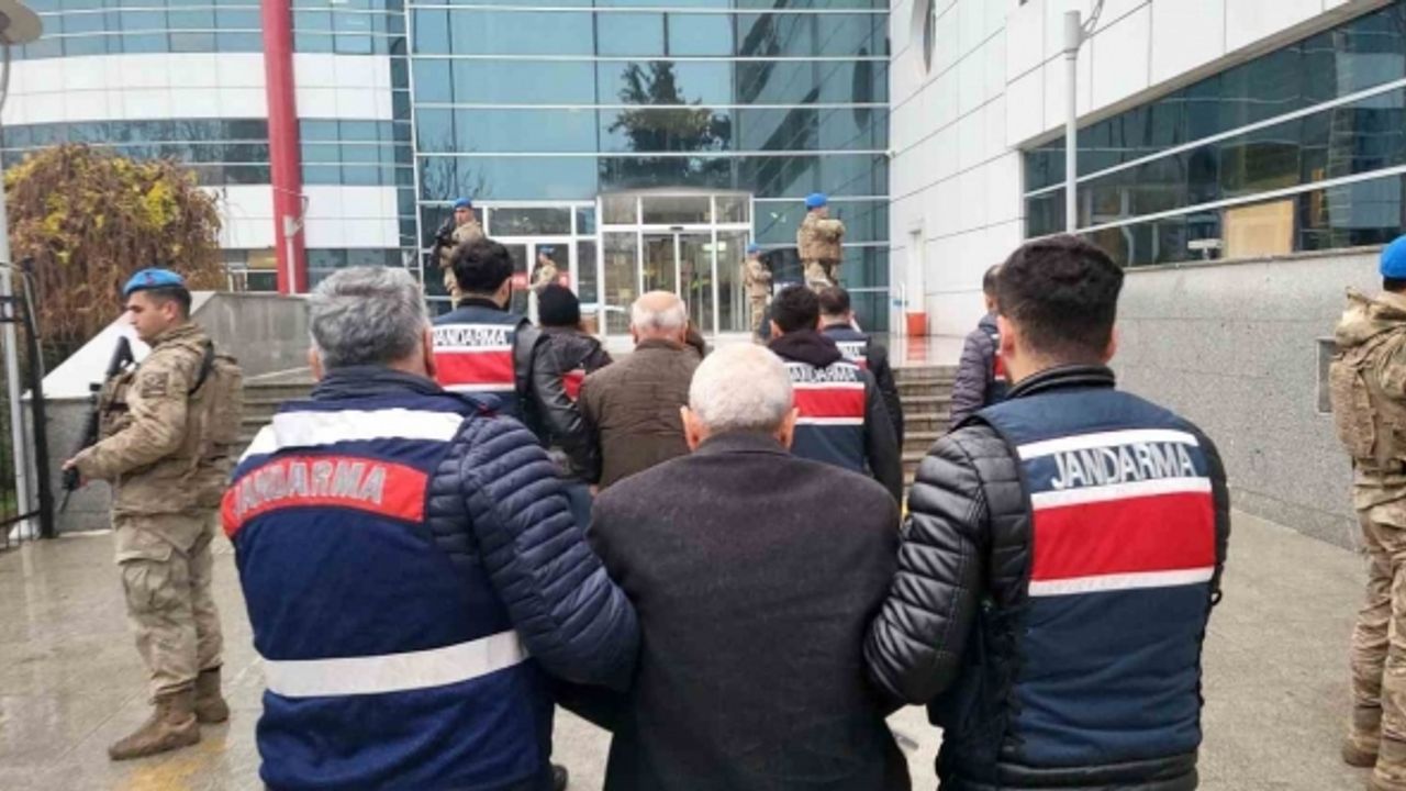 BDP İl Eş başkanı ve 2 kişi adliyeye sevk edildi