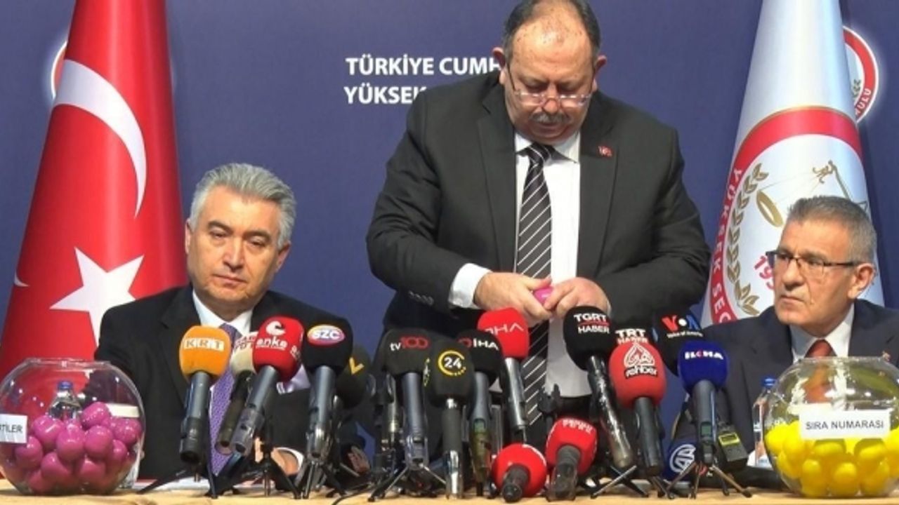 Belediye başkan adayları ve siyasi partilerin oy pusulalarındaki yerleri belli oldu