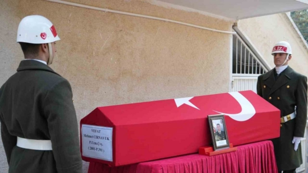 Beyin kanamasından hayatını kaybeden uzman çavuş son yolculuğuna uğurlandı