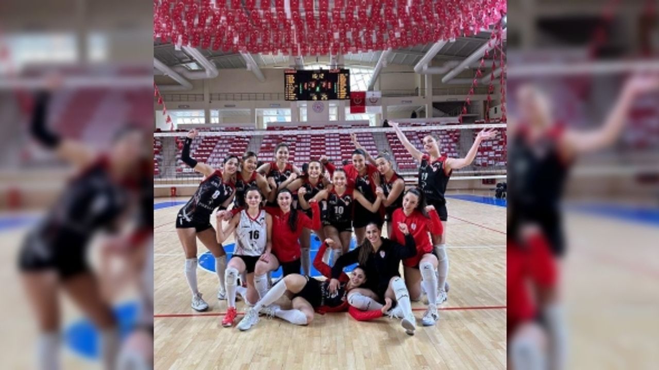 Bilecik Belediyesi Voleybol Spor Kulübü rahat kazandı
