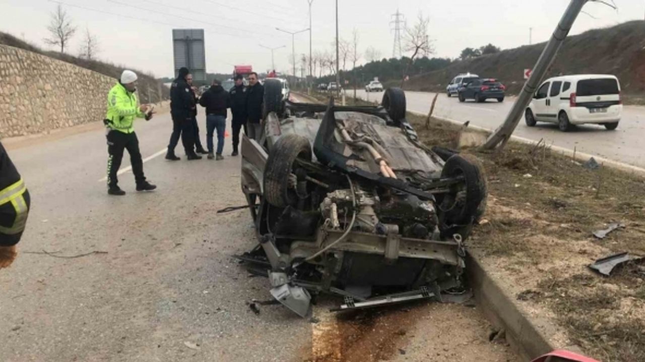 Bilecik’te 5 aracın karıştığı zincirleme kazada 1 kişi yaralandı