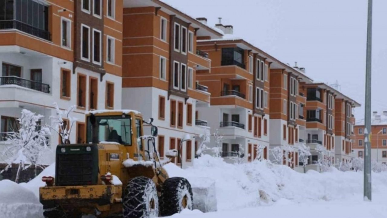 Bitlis’te 213 köy yolu ulaşıma açıldı