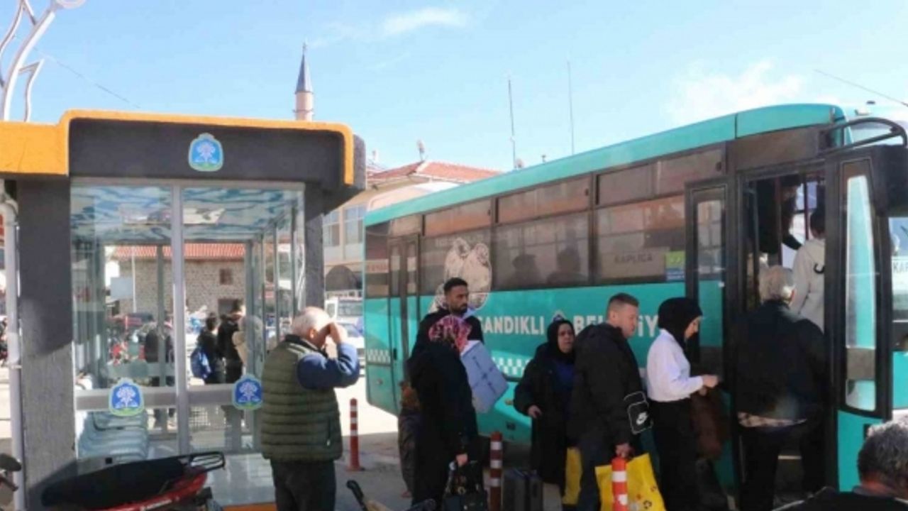 Bu ilçede otobüsler sıcacık bir ortamda bekleniyor