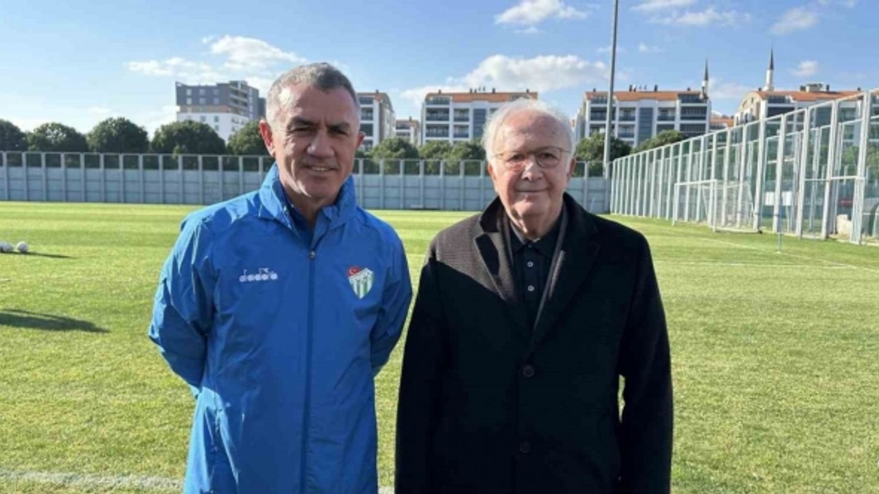 Bursaspor’un yeni teknik direktörü Ümit Şengül oldu