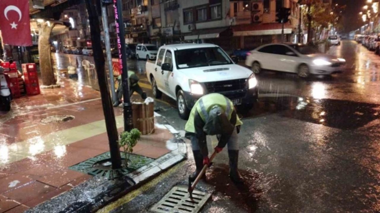 Büyükşehir ve MASKİ yağış boyunca çalıştı olumsuzluklar önlendi