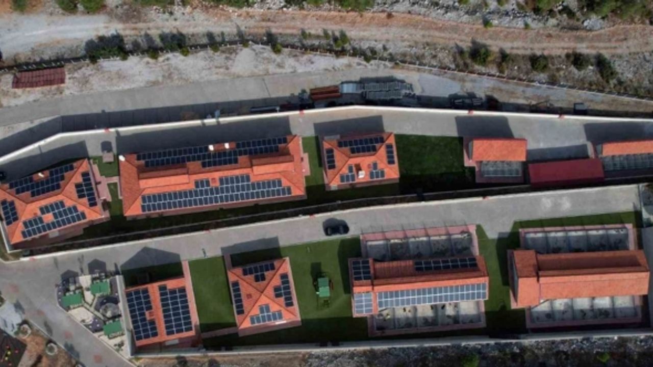 Büyükşehir’in Güneşi panelleri 2023’de 657 bin 424 Kwh enerji üretti