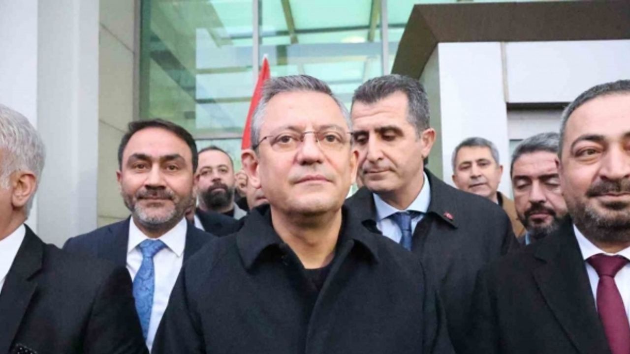 CHP Genel Başkanı Özel: “CHP ayrı bir parti, DEM ayrı bir partidir”