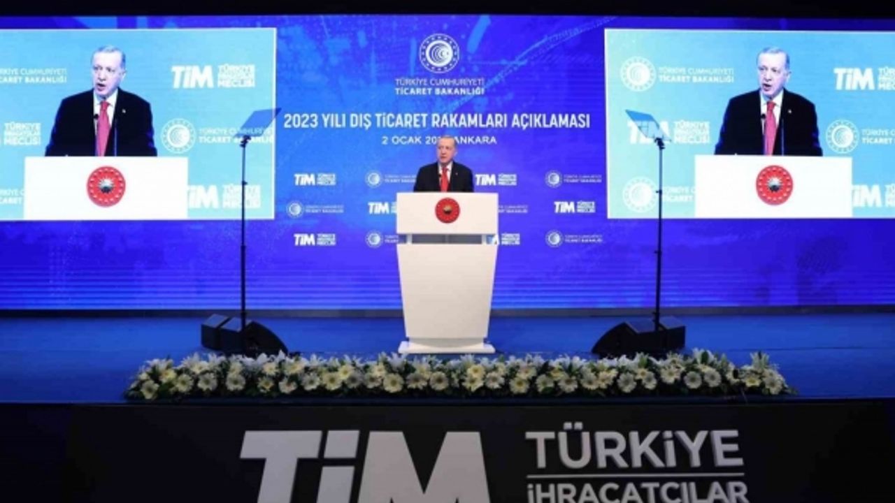 Cumhurbaşkanı Erdoğan :”İhracat rakamımız Cumhuriyet tarihimizin rekorunu kırmıştır”