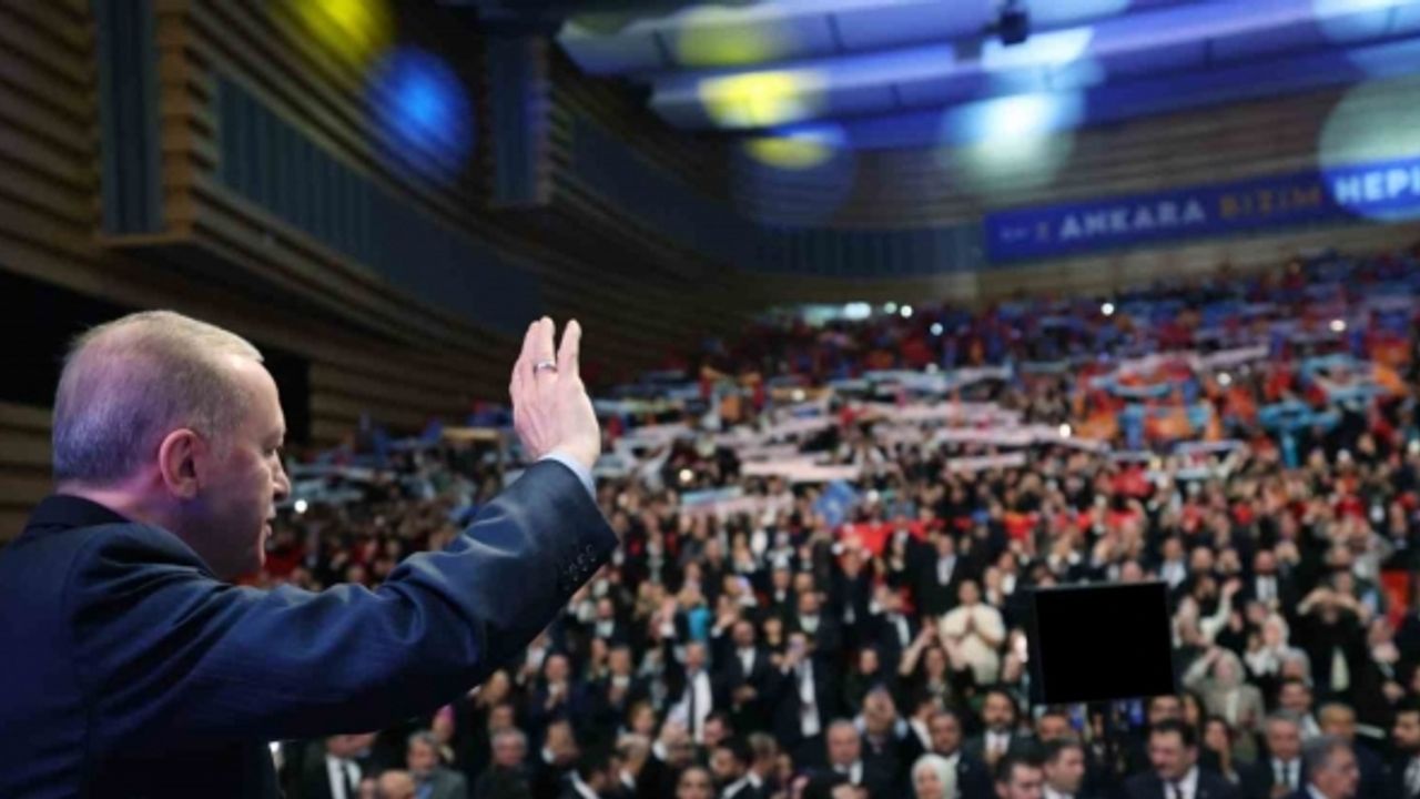 Cumhurbaşkanı Erdoğan: "Tüm oyun planlarını yalan ve algı üzerine kuran iş bilmezlerin elinde şehirlerimiz perişan oldu”