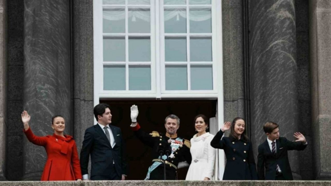 Danimarka Kraliçesi Margrethe II resmen tahtan çekildi