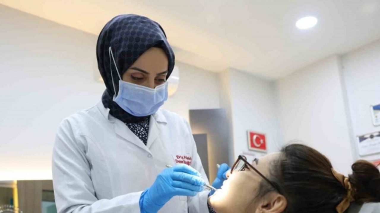 Diş hekimi Yüksel: ’’Diş gıcırdatmanın yüzde 90’ı strese bağlı olarak ortaya çıkıyor’’