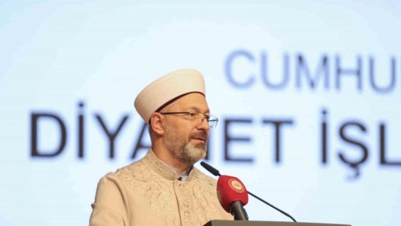 Diyanet İşleri Başkanı Erbaş, imam hatip öğrencileriyle bir araya geldi