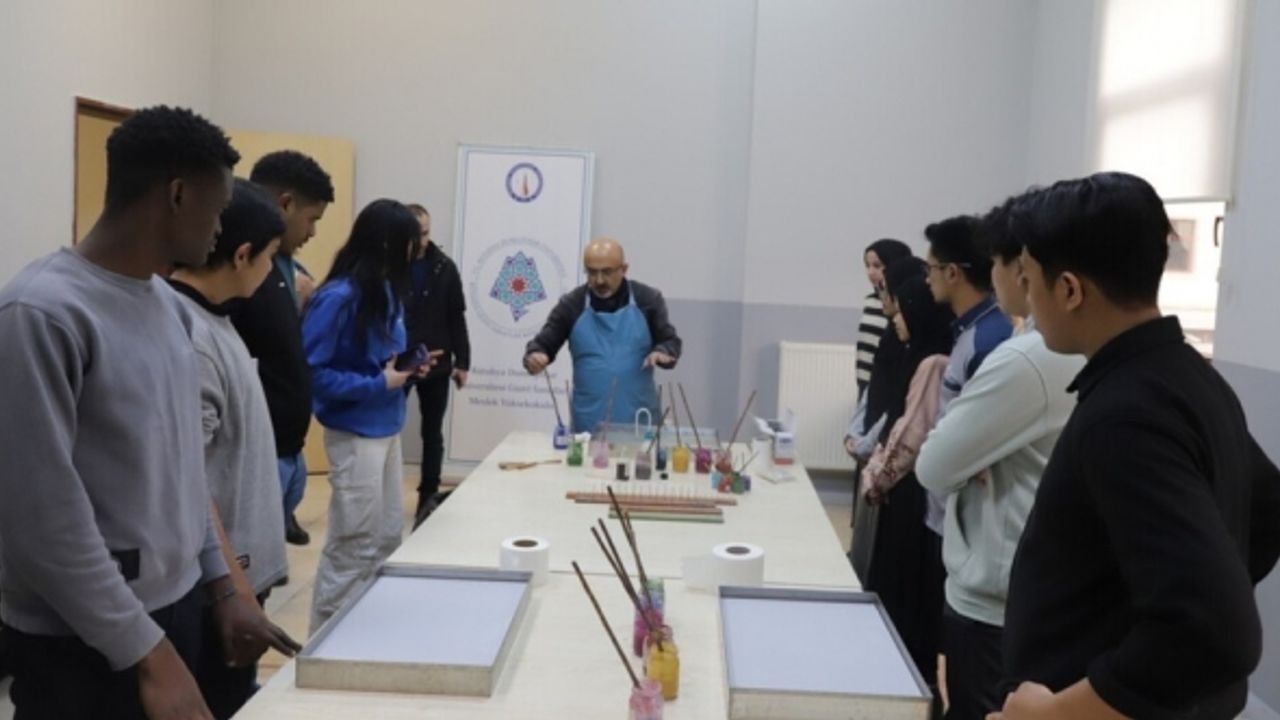 DPÜ KGSMYO’da “Sanatla Kurulan Dostluk Köprüleri” isimli etkinlik düzenlendi