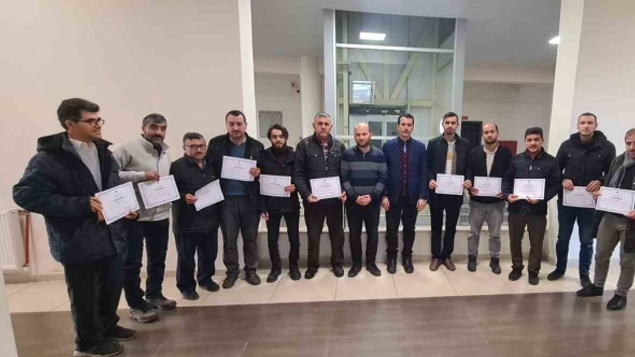 Dumlupınar’da cami görevlilerine etkili hutbe sunumu semineri