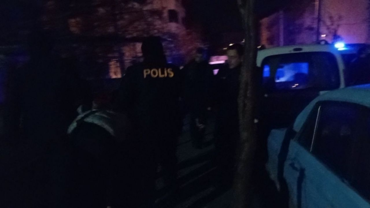 "Dur" ihtarına uymayan ehliyetsiz sürücüye ceza yağdı: 74 bin 767 lira ceza kesildi