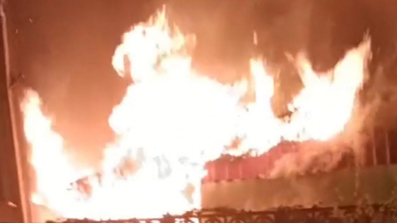 Düzce’de tek katlı ev alev alev yandı: 1 ölü