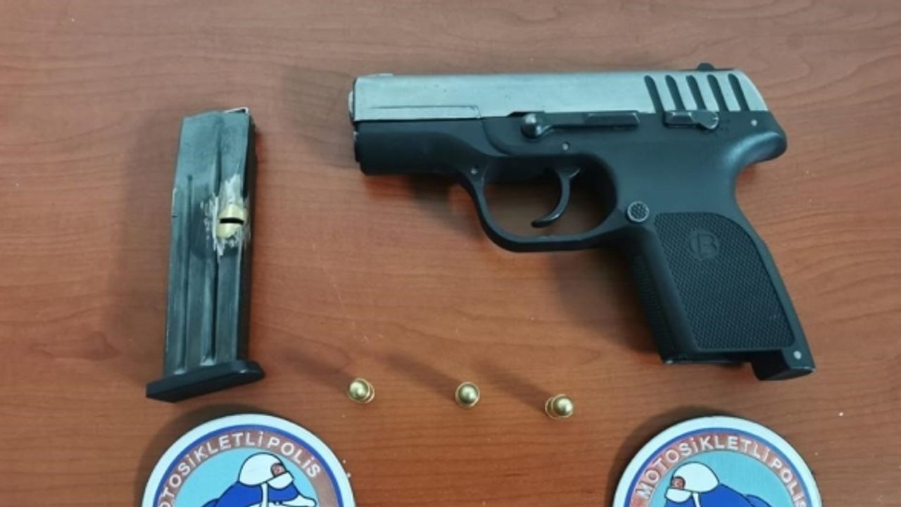 Elazığ’da polis suçlulara göz açtırmıyor: 14 tutuklama