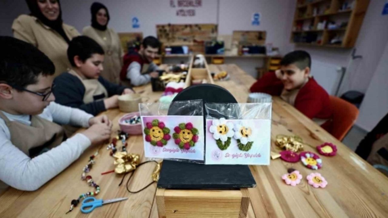 Engellilere bireysel eğitim desteği bu yıl için aylık 4 bin 692 lira olarak belirlendi