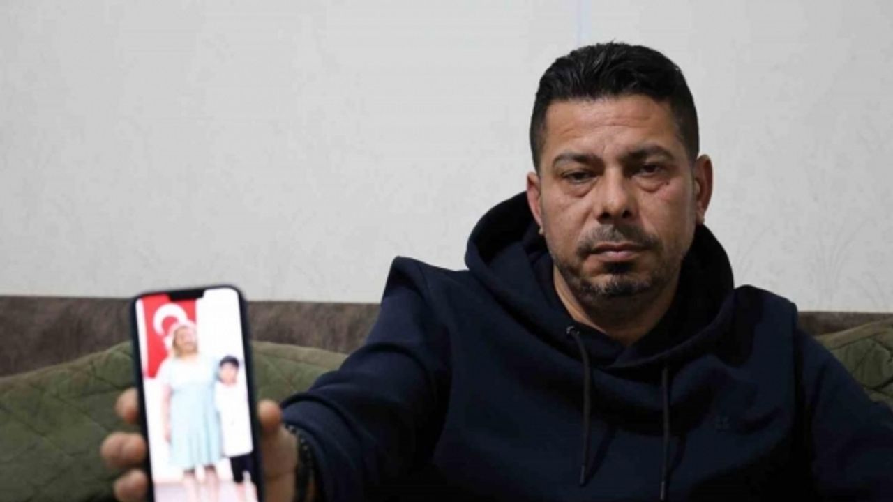 Enkazdan tünel kazarak oğluyla kurtuldu, eşi ve diğer çocuğunu kaybetti