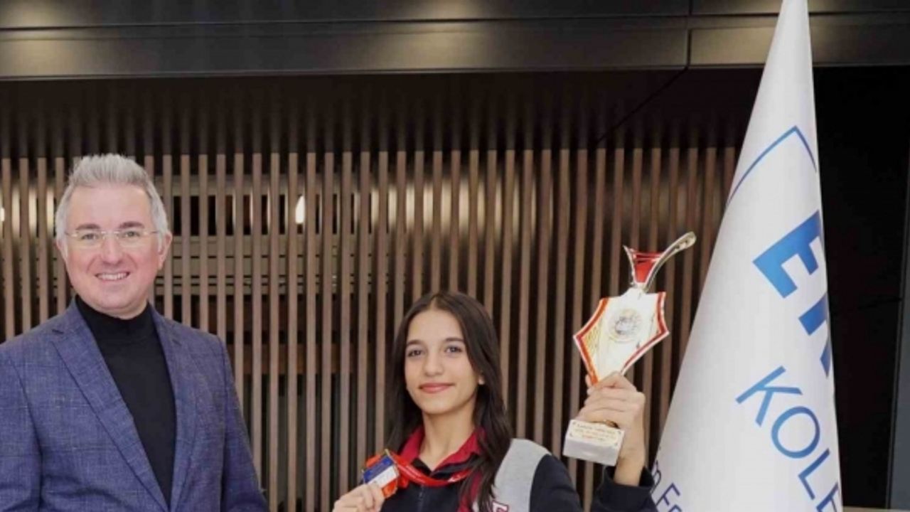 Erdem Koleji öğrencisi 1 ay içerisinde il birincisi ve il ikincisi oldu