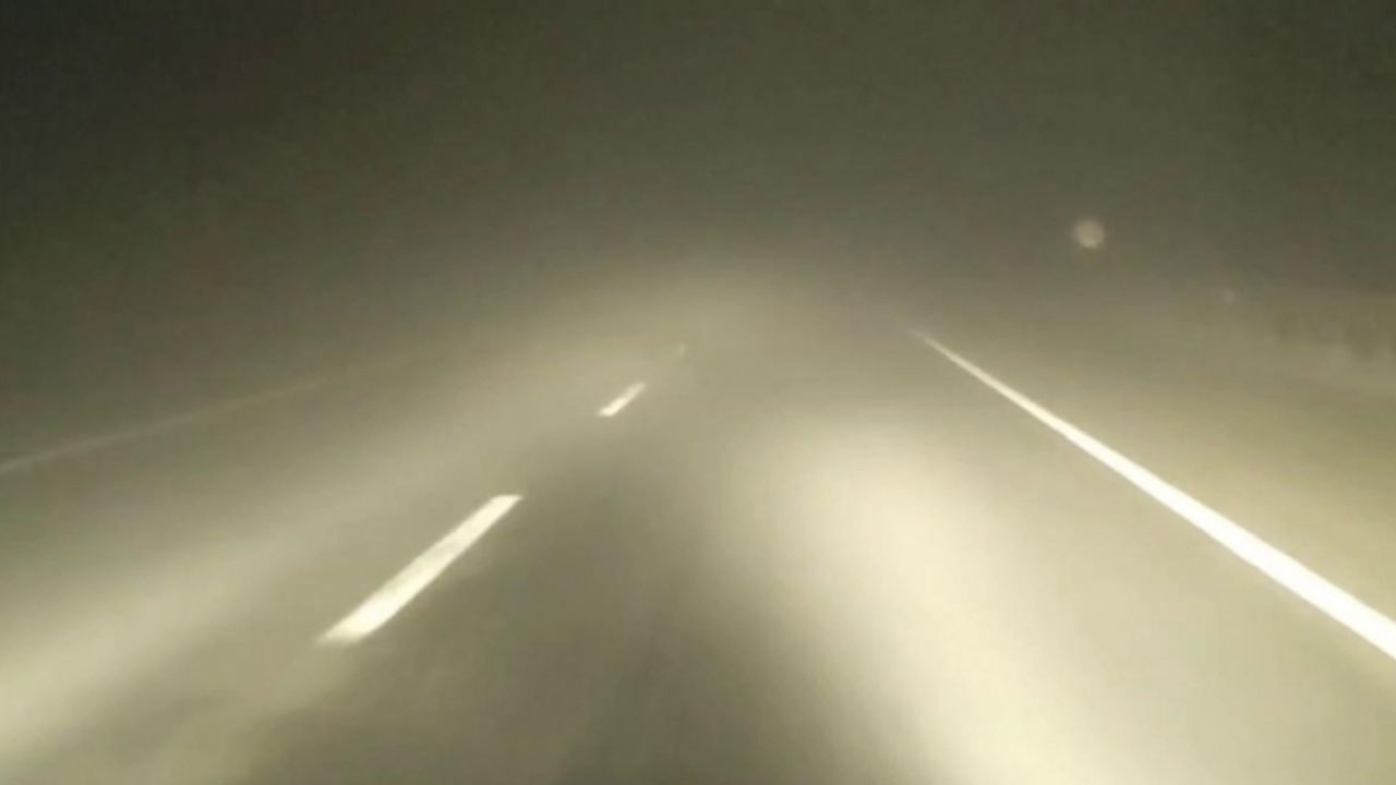 Erzurum’da yoğun sis hava trafiğini olumsuz etkiledi, uçaklar iniş yapamadı