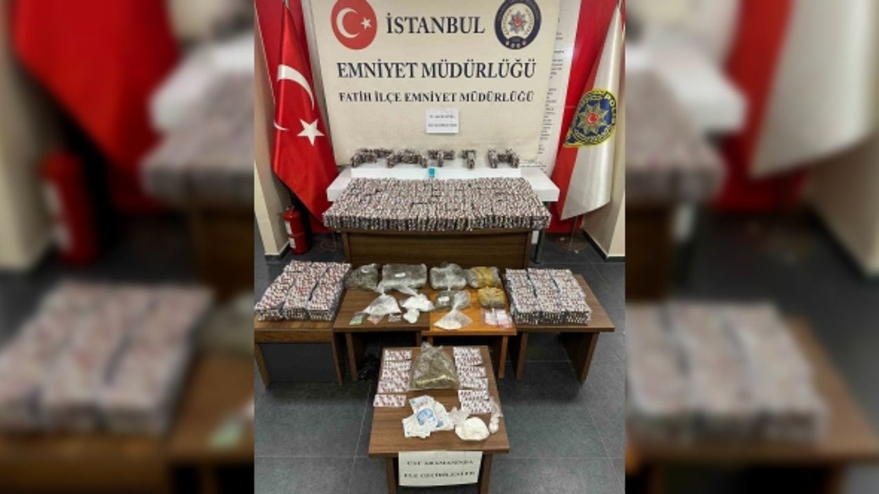 Fatih’te şüphe üzerine durdurulan şahsın üzerinden uyuşturucu madde çıktı