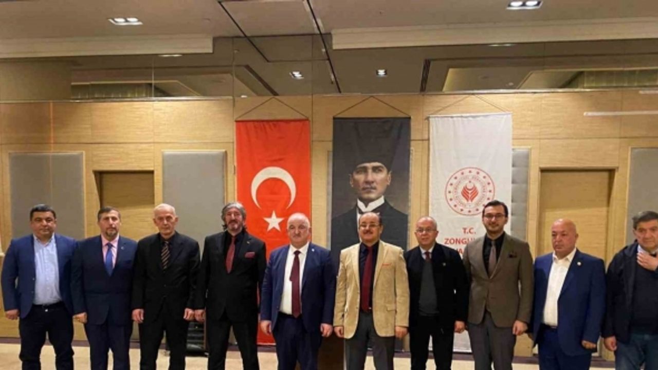 Gazeteciler, Zonguldak Valiliği’nin düzenlediği yemekte bir araya geldi