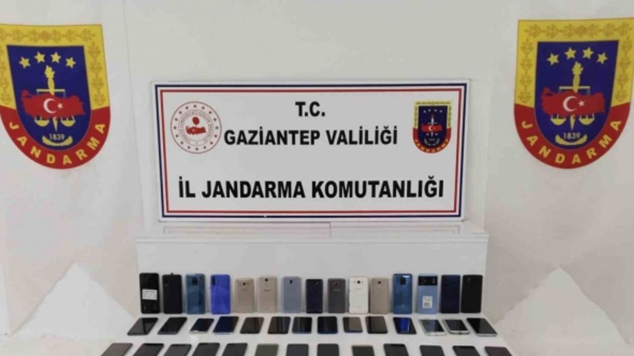 Gaziantep’te 1 milyon lira değerinde kaçak telefon ele geçirildi