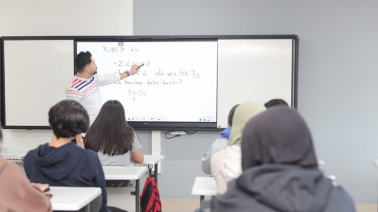 Gebzeli öğrencilerin yeni gözdesi: "Güzide Gençlik Merkezi"