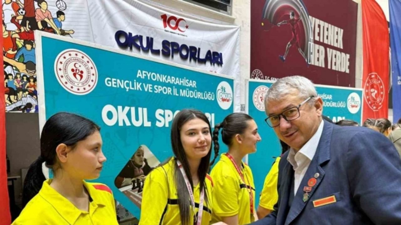 Genç Kızlar Okul Sporları Futsal Müsabakaları tamamlandı