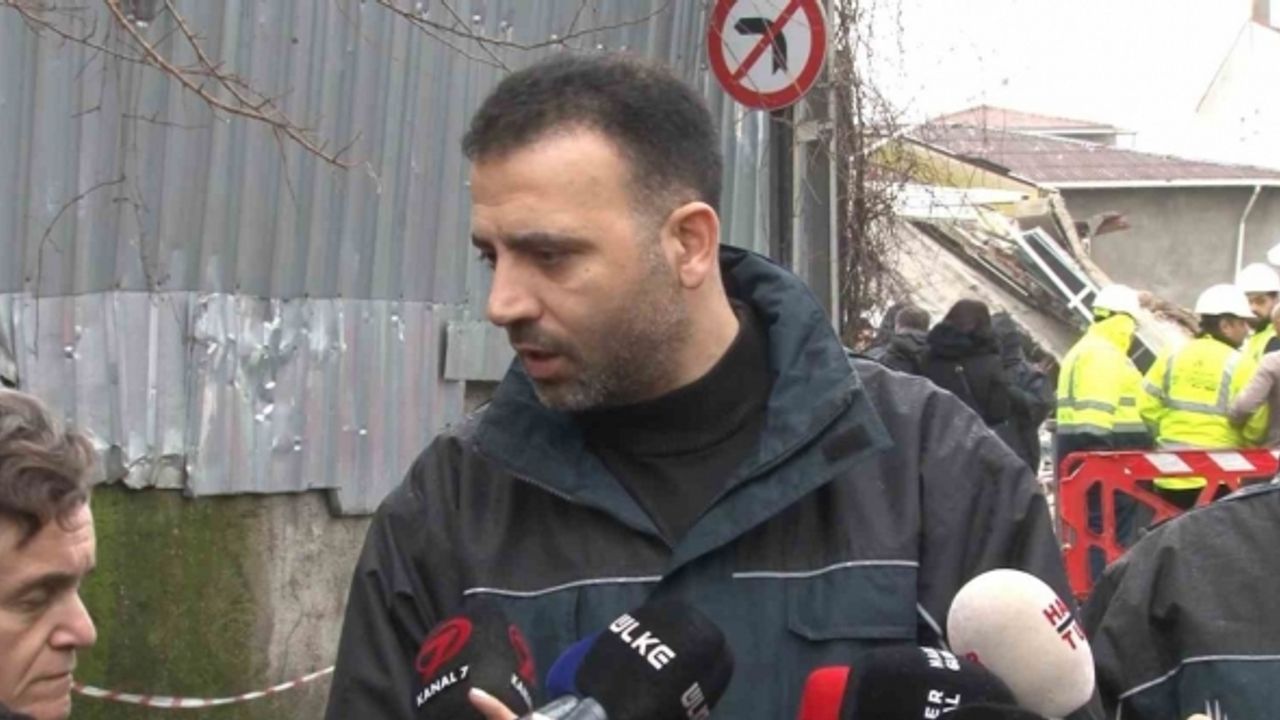 İBB’den çöken bina açıklaması: “Müdahalemiz olmadan yapıda kendinden çökme meydana geldi”