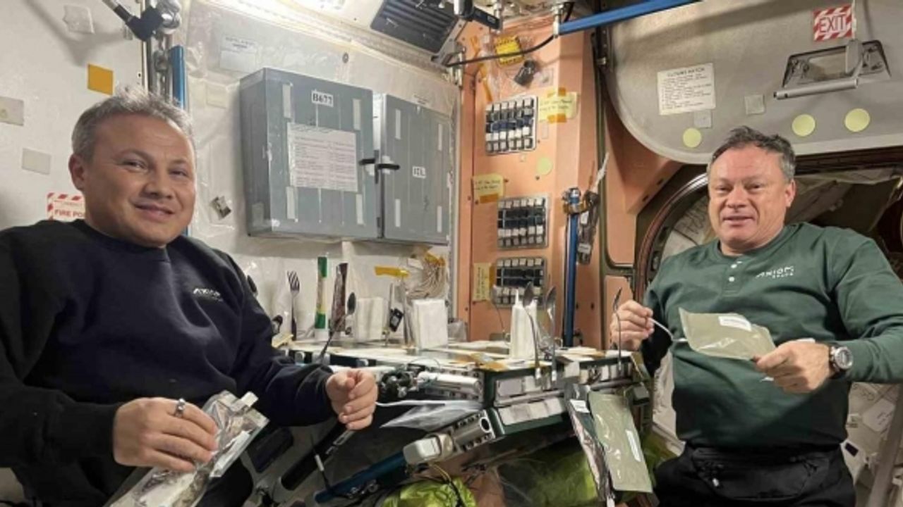 İlk Türk astronot Gezeravcı ISS’ten yeni bir fotoğraf paylaştı