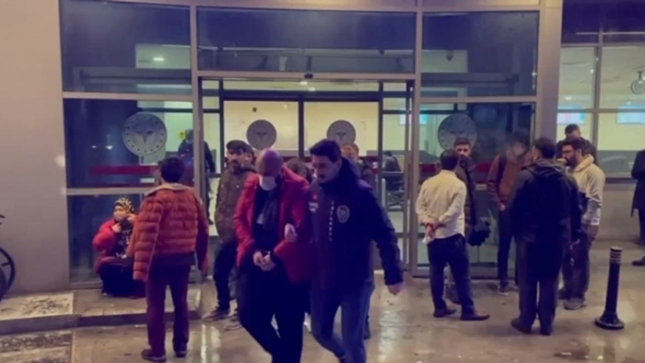 İstanbul’da araçlarını satmak isteyen kişileri dolandıran çeteye operasyon: 23 şüpheli yakalandı