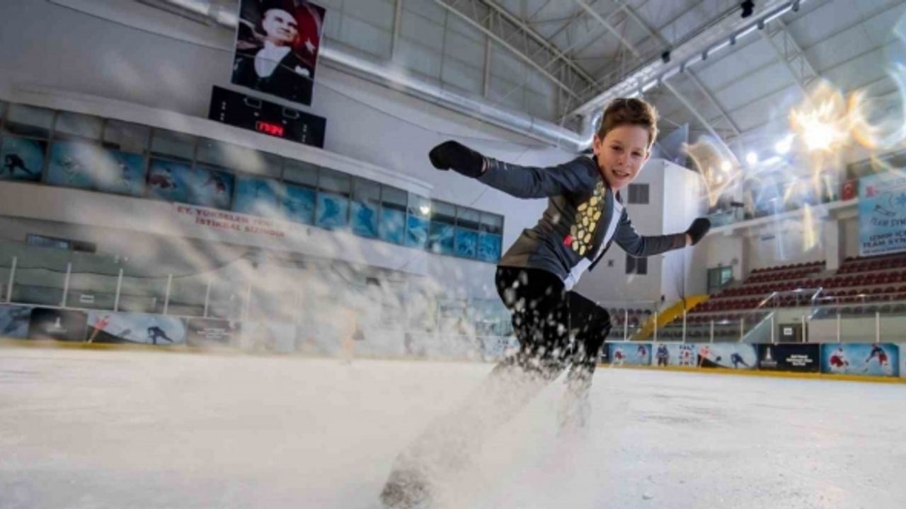 İzmir’de iki önemli buz pateni organizasyonu yapılacak