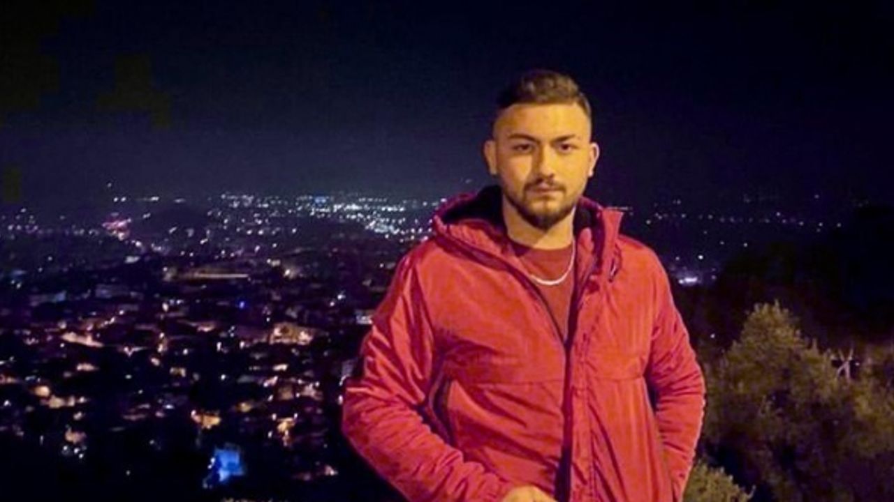 İzmir’deki kazada Tofaş marka otomobil ikiye bölündü: 2 ölü, 3 ağır yaralı