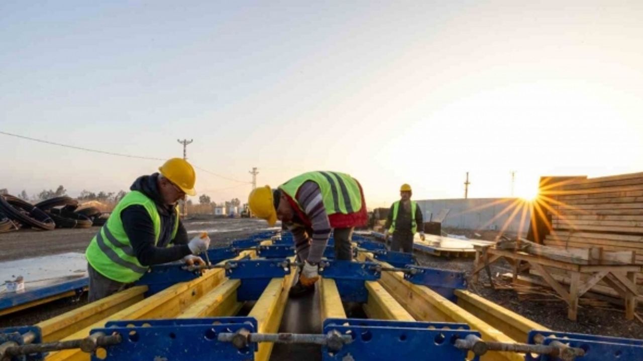 İZSU’dan ’geleceğe miras’ sloganıyla 28 milyarlık toplu açılış ve temel atma töreni