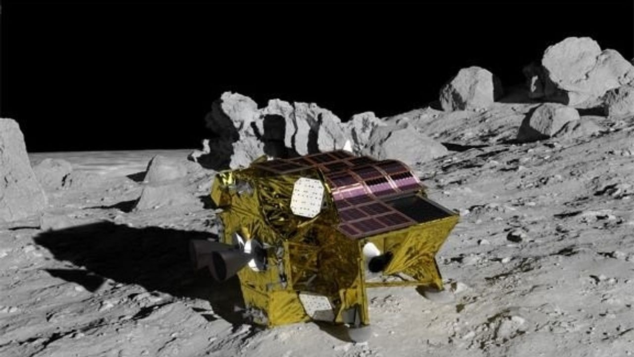 Japonya insansız uzay aracı ile Ay’a yumuşak iniş denemesi yapacak