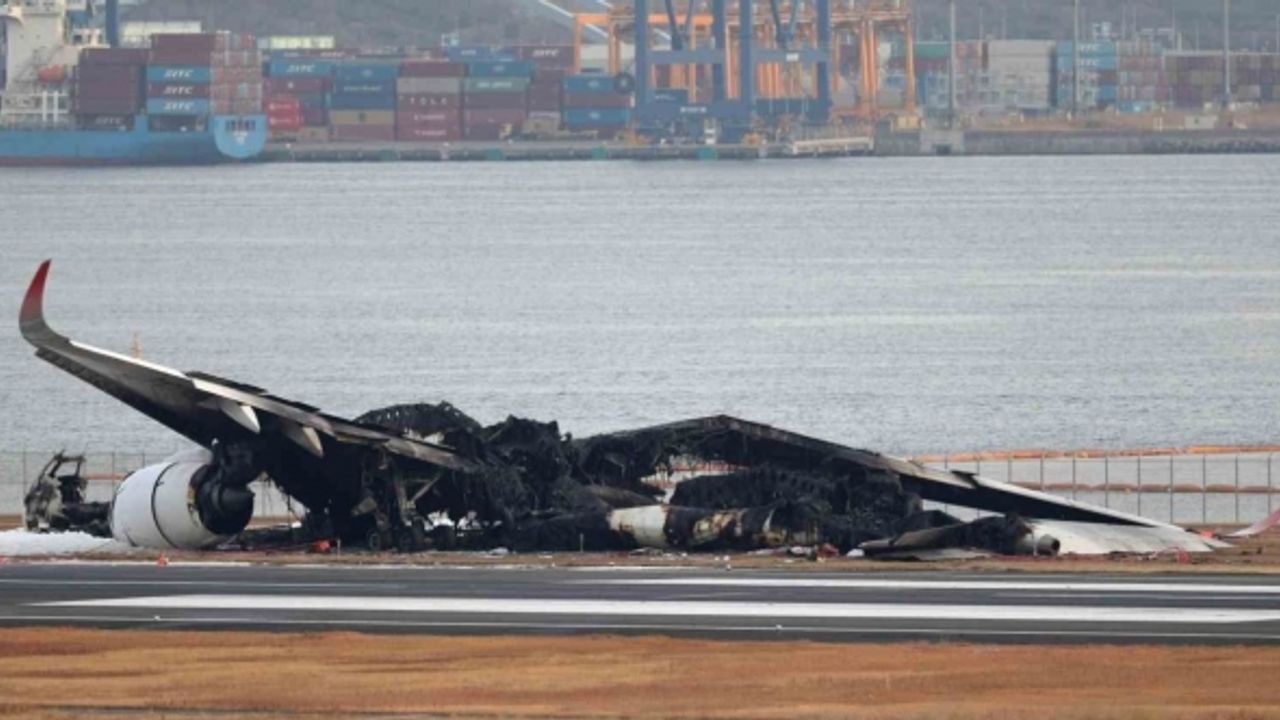 Japonya’daki uçak kazasında profesyonel müdahale sayesinde tahliye 18 dakikada tamamlandı