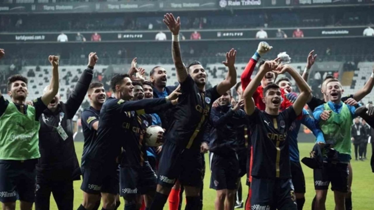 Kasımpaşa tarihinde 3. kez Beşiktaş’a deplasmanda 3 gol attı