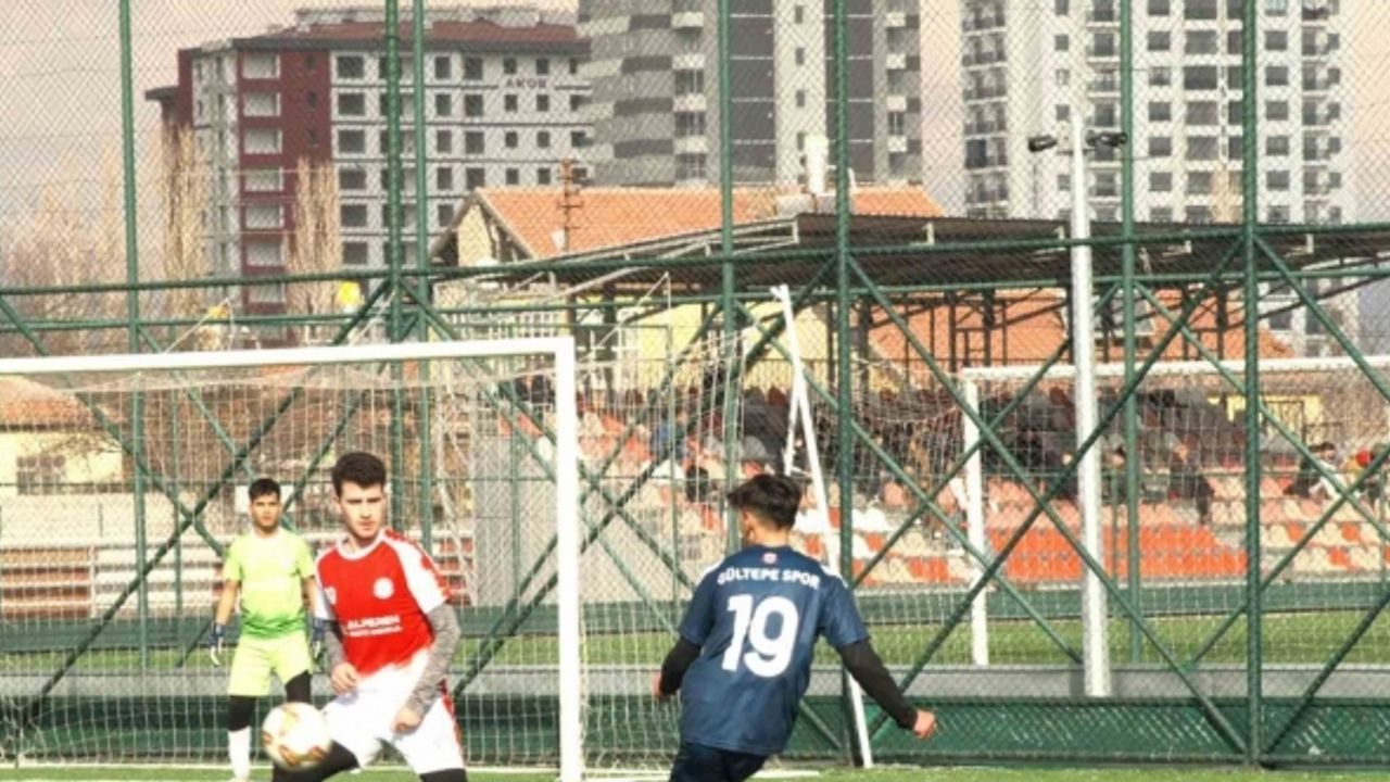Kayseri U18 Ligi: Gültepespor: 15 - E.M.Döğerspor:1