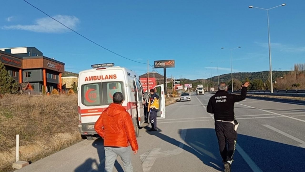 Kaza yapan araçlar sulama kanalına düştü: 5 yaralı