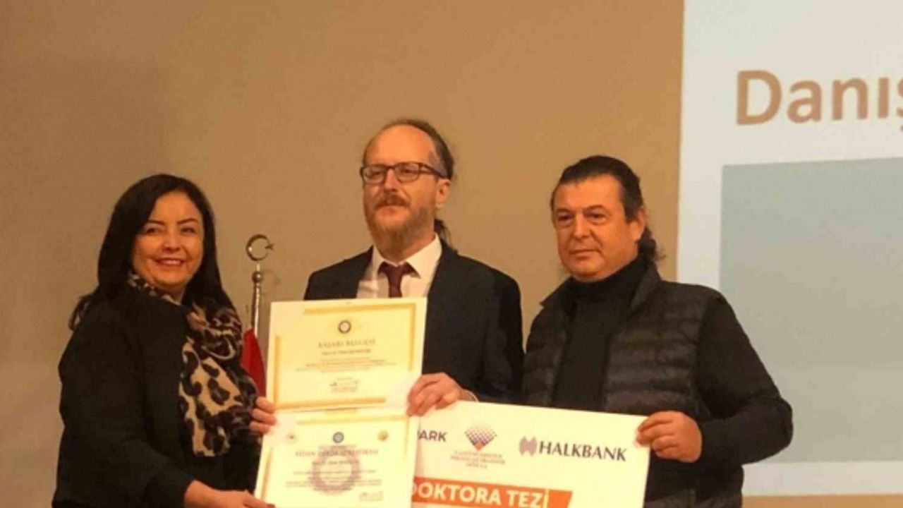 KBÜ’lü akademisyene "En Başarılı Doktora Tezi Ödülleri" üçüncülük ödülü