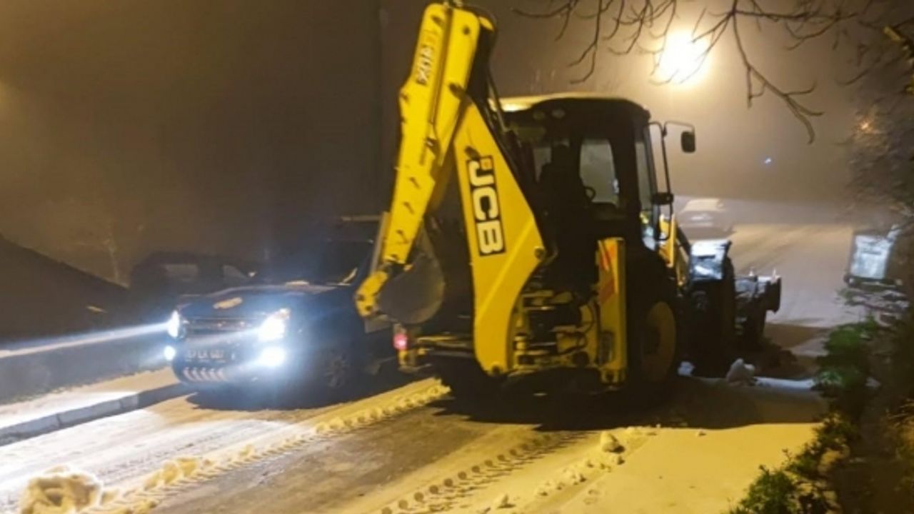 Kdz. Ereğli’nin yüksek kesimlerinde kar temizleme çalışmaları sürüyor